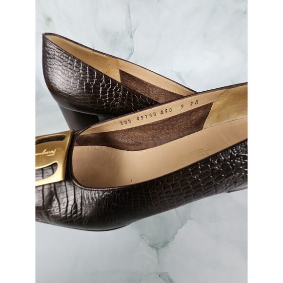 Vintage Salvatore Ferragamo Brown Snakeskin Leather Block Heel Pumps size 9 2A - Picture 9 of 10